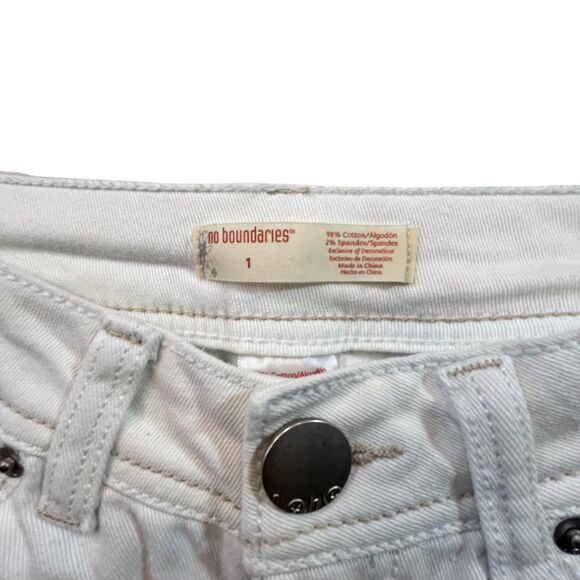No Boundaries Capris 1 White Distressed Low Rise Denim Junior (W26L19) - Picture 12 of 16